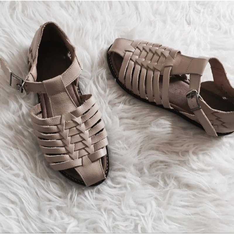 PL KAYNN leather sandal