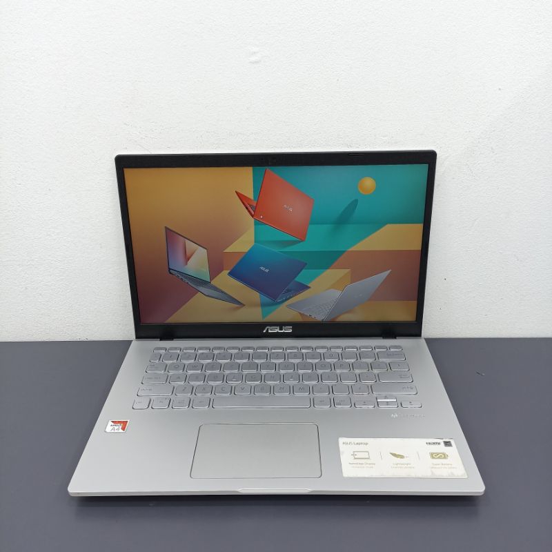 LAPTOP ASUS VIVOBOOK M409BA AMD A4-9125 4GB SSD 256GB LIKENEW