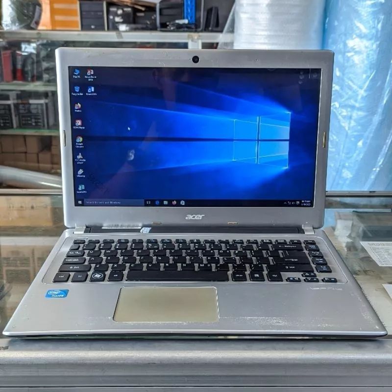 Laptop Acer Aspire intel Celeron RAM 4GB second berkualitas