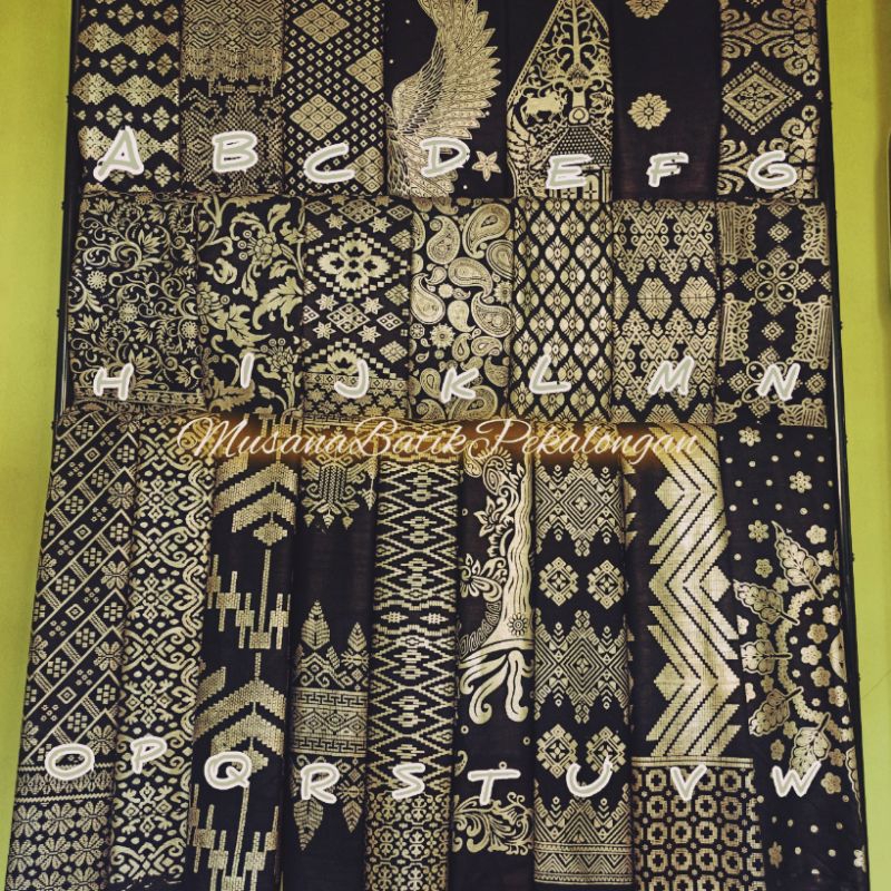 kain Prada emas Prada bali