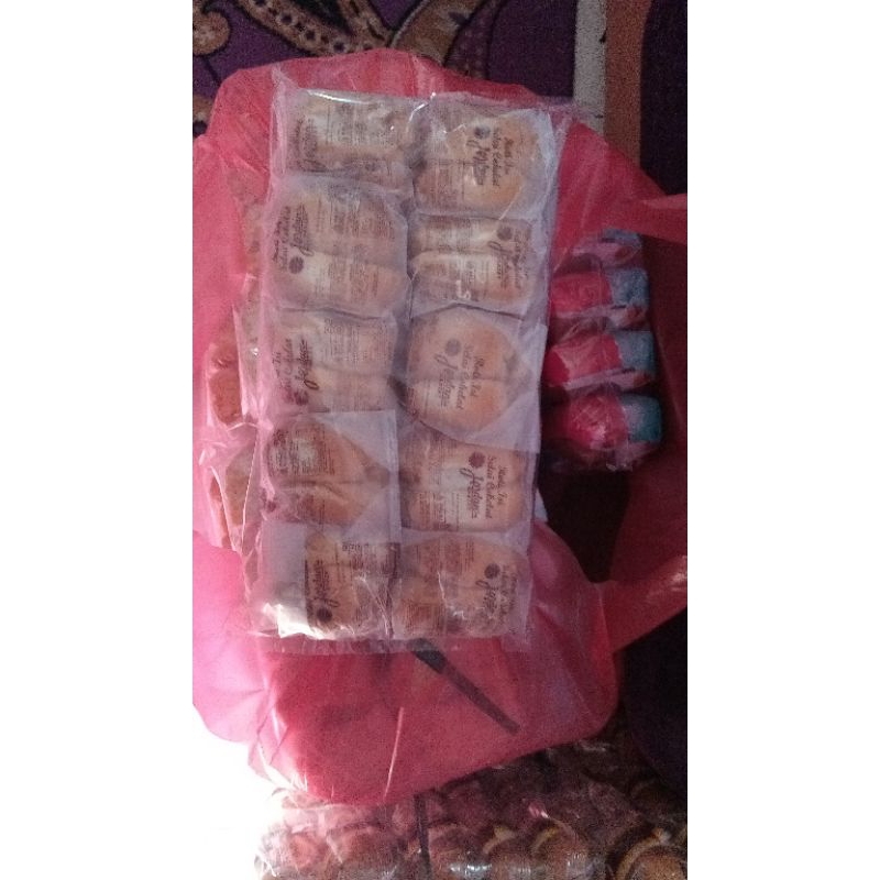 

roti isi coklat