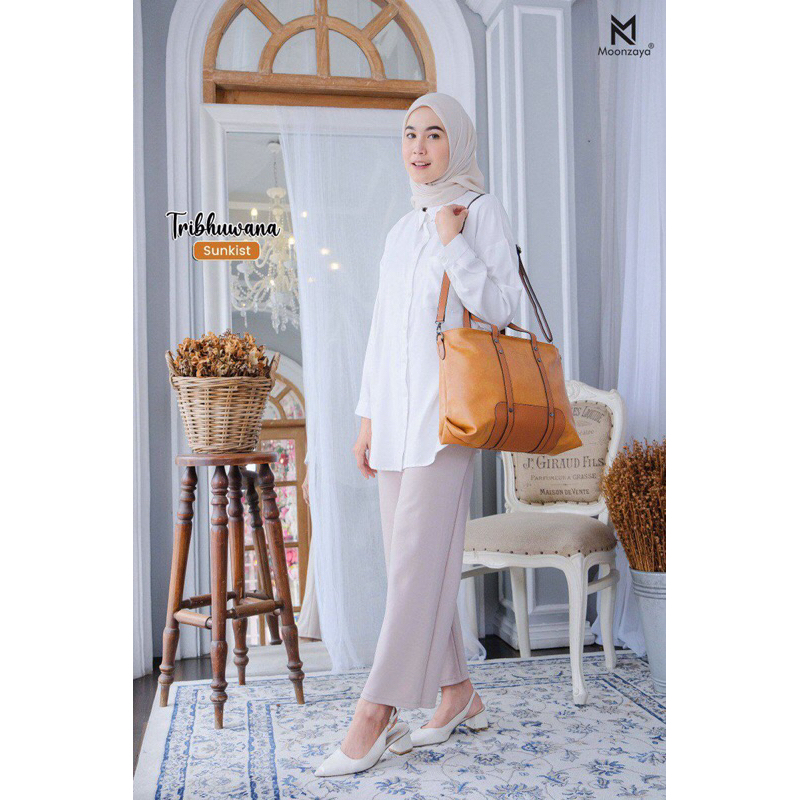 Tas Selempang tribhuwana by monzaya