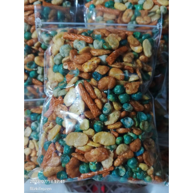 

Kacang jaipong /kacang mix jaipong/kacang disko