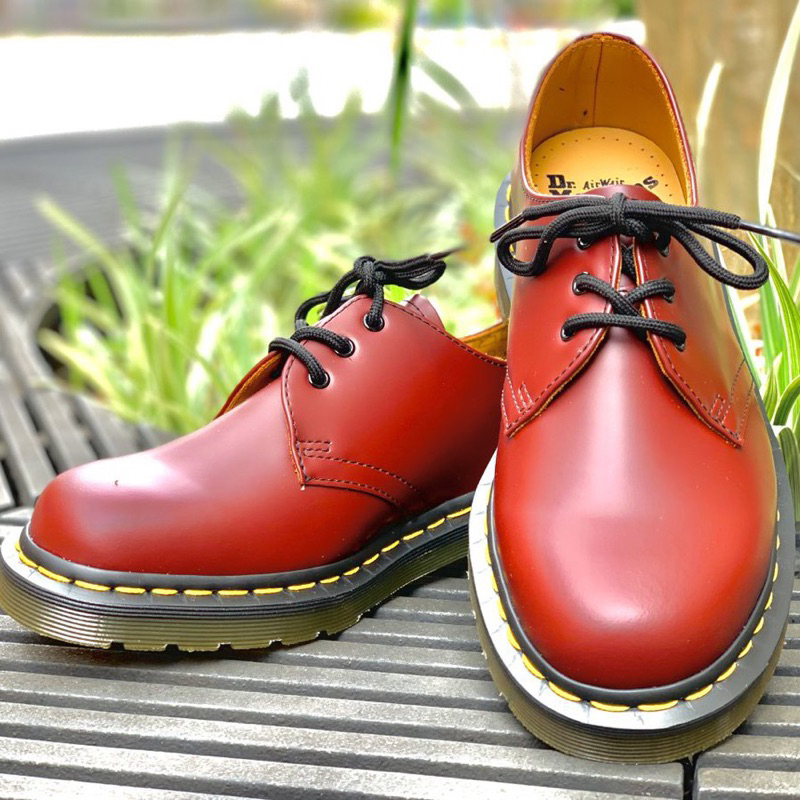 Sepatu Dr. Martens 1461 Cherry Red Smooth