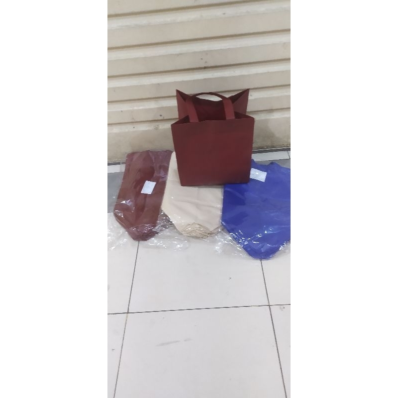 tas kain spunbond buat nasi box kotak 22 isi 12 pcs