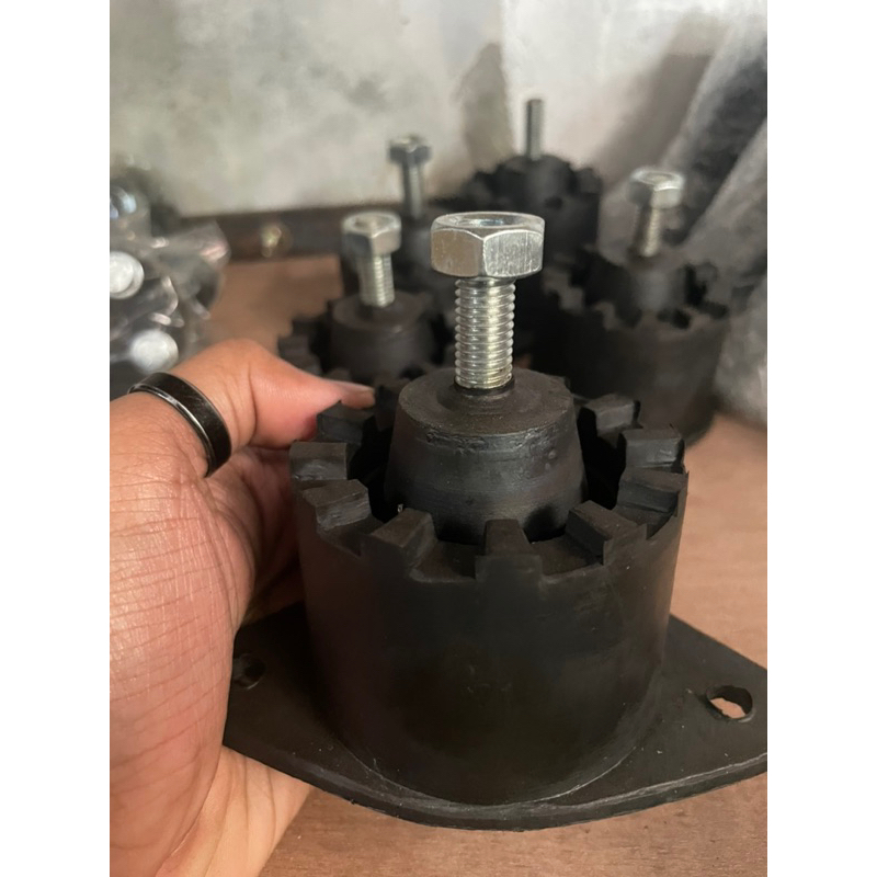 transmisi mounting opel blazer