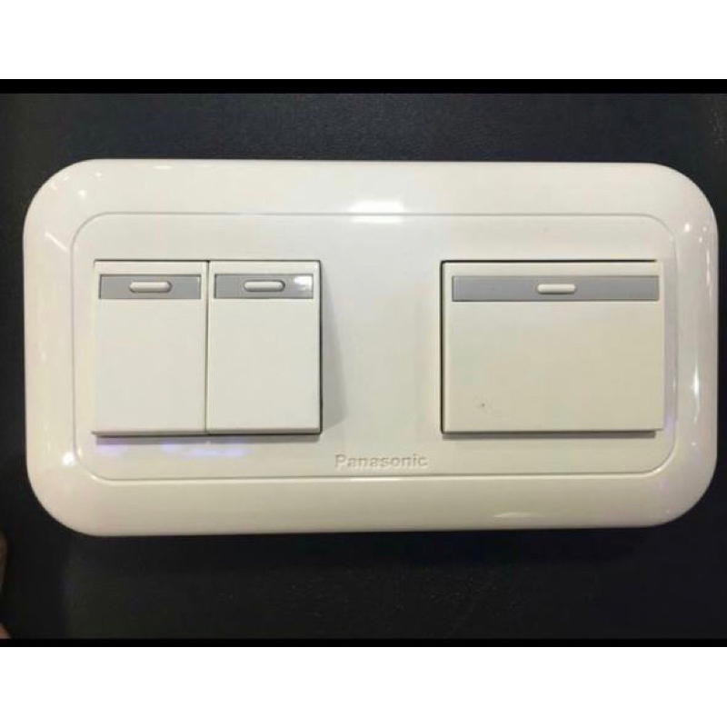 saklar triple panasonic