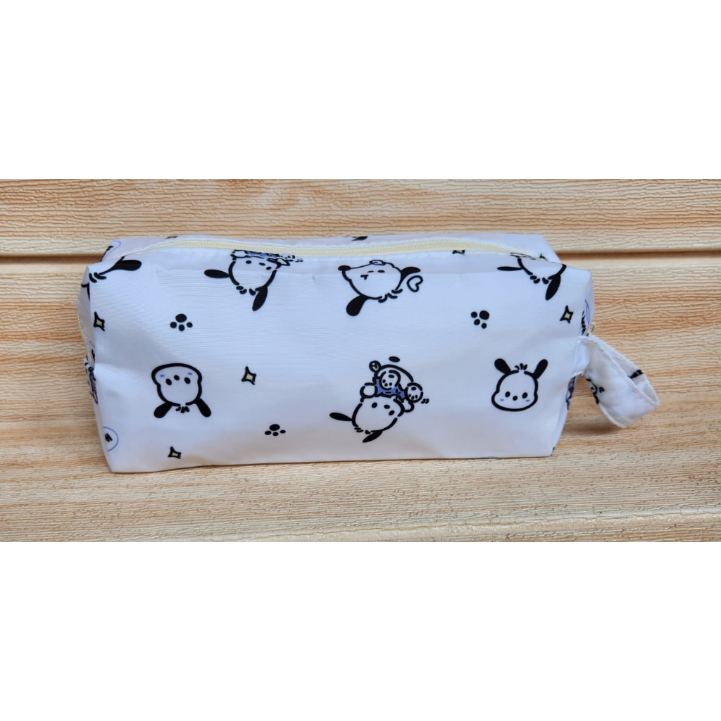 

TEMPAT PENSIL POCHA BAHAN PARASUT (19X5X8)