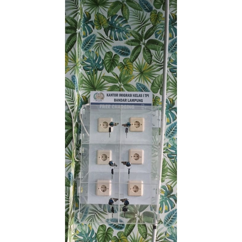 Box Acrylic Charger Hp