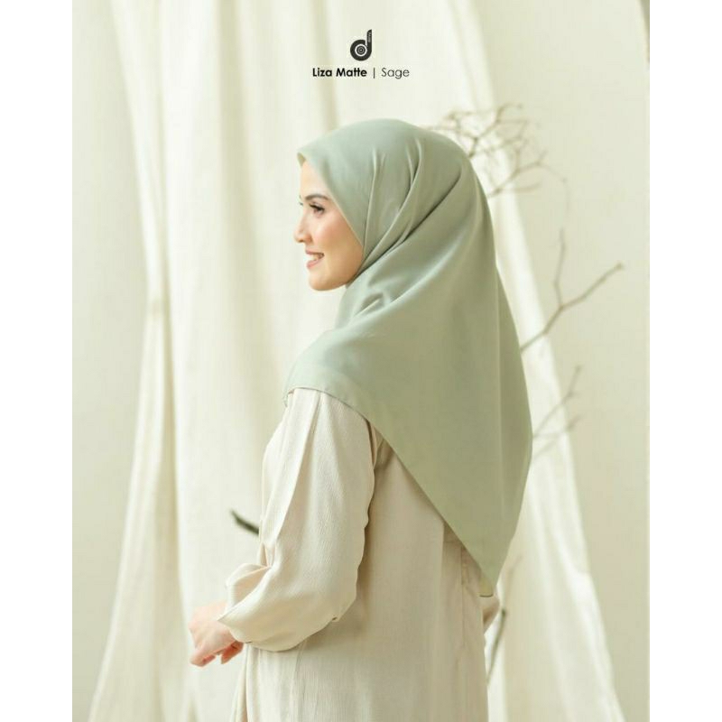 HIJAB DEENAY LIZA SAGE GREEN ( PIN  LOGO BARU DAN MATTE GOLD )