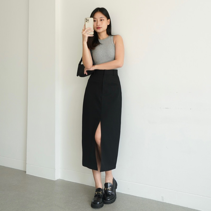 karakiri - Taylor Skirt | Midi skirt | slit skirt
