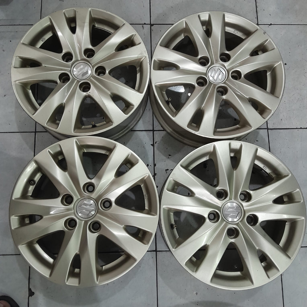 Velg Mobil Bekas Copotan Standar Ertiga Ring 15 Lubang 5 Cocok Buat X-Over Pick up Inova