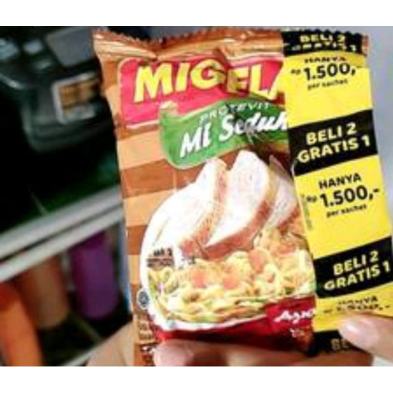 

mie gelas serenceng isi 10