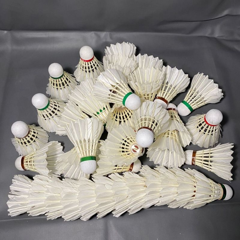 Shuttlecock Badminton Second Bekas Super(93%-98%)