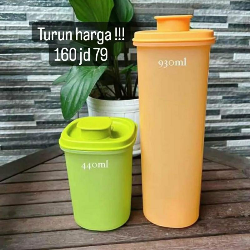 EZY POUR TUPPERWARE