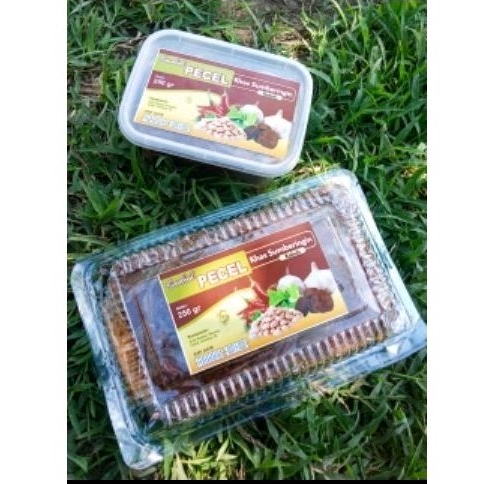 

BUMBU PECEL KHAS SUMBERINGIN 1 (250 GRAM DAN 500 GRAM)