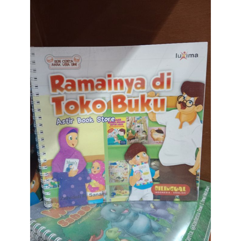 Seri Cerita Anak Usia Dini : Ramainya di Toko Buku - Astir Book Store
