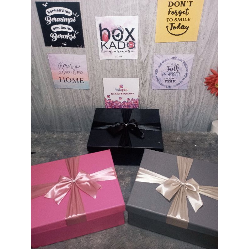 

Box Kado Polos + Pita By Box Kado Banjarmasin Ukuran 25x20 Tinggi 10cm