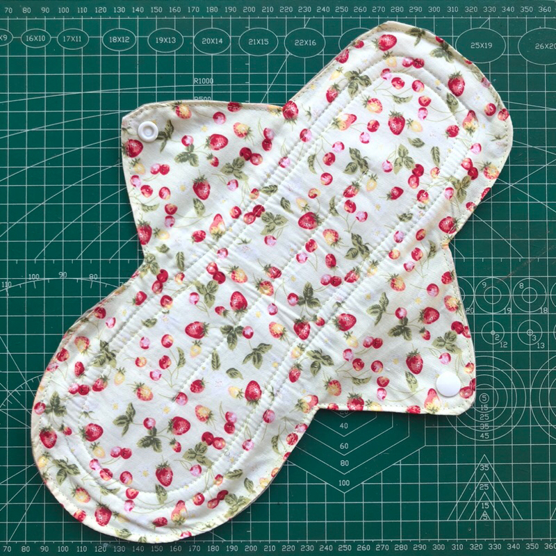 Menstrual pads/cloth (pembalut kain) - Strawberry