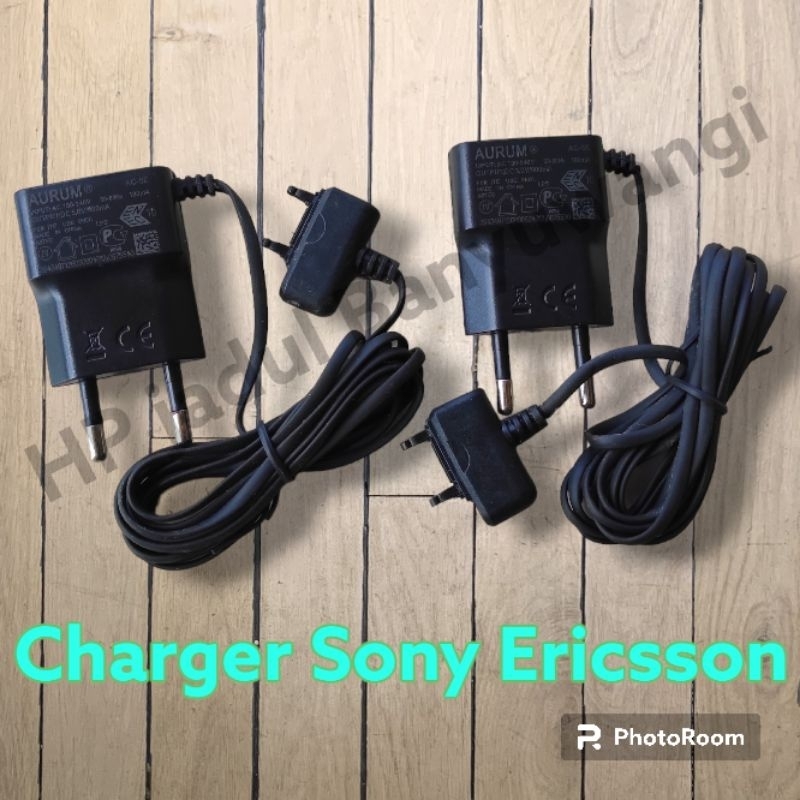 charger Sony Ericsson charger cas jadul charger sisir sony