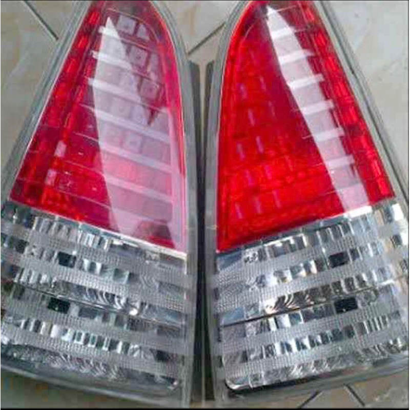 Stoplamp Innova Lampu belakang Innova  Original 2010 sepasang