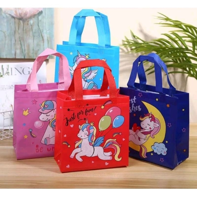 

Goodie bag unicorn tas souvenir ulang tahun anak