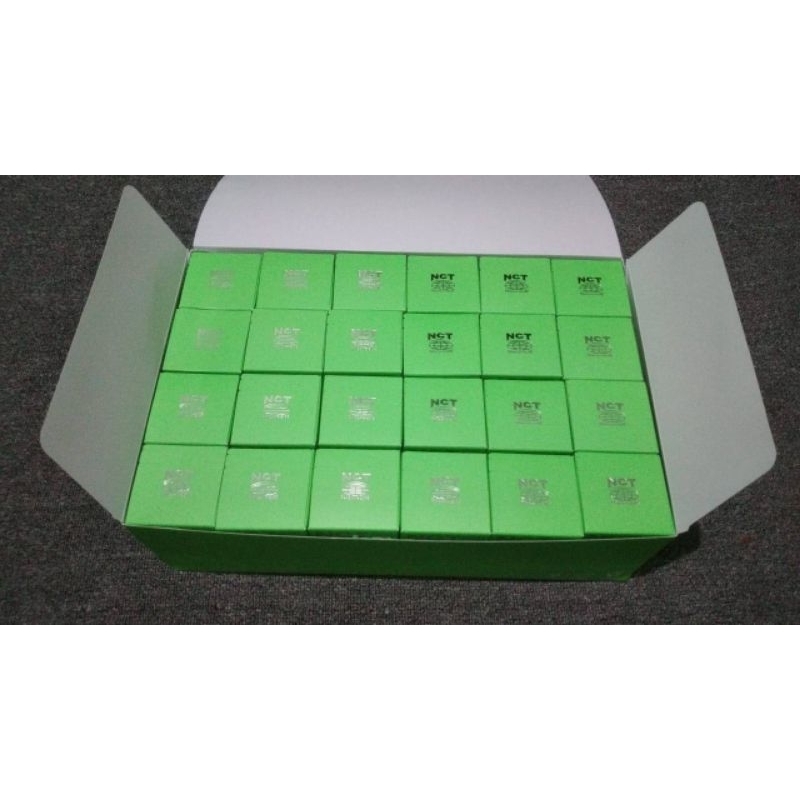 NCT RANDOM FIGURE CCOMAZ