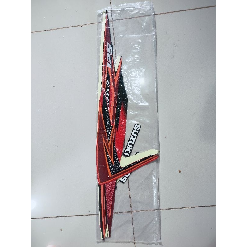 striping stiker skywave merah hitam
