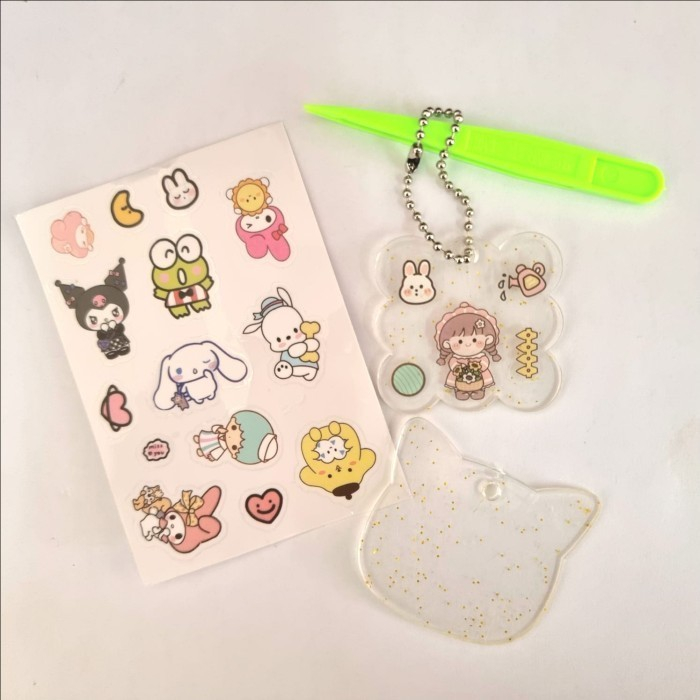 

Momo Sticker Gantungan Akrilik DIY Sticker Korea Stiker Momo Viral