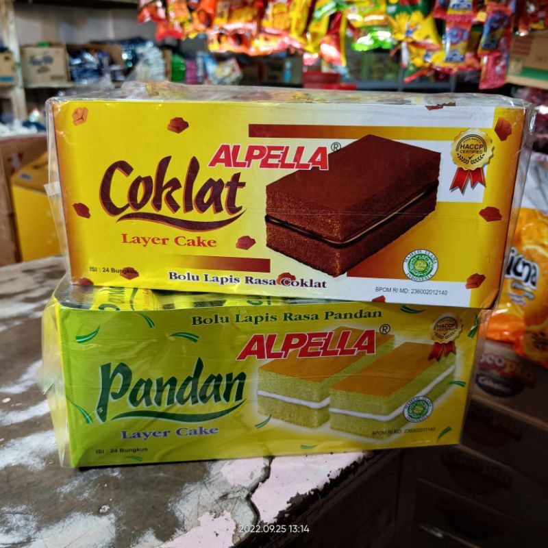 

apella pandan 1 box isi 24 / bolu apella pandan coklat