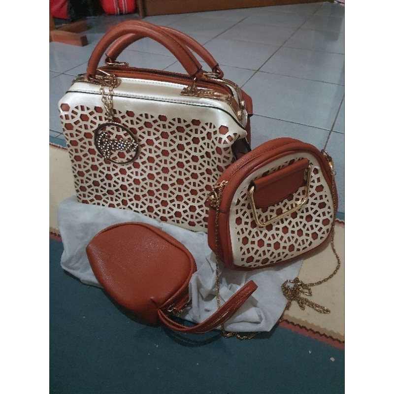 Tas Guess (premium bukan ori) preloved