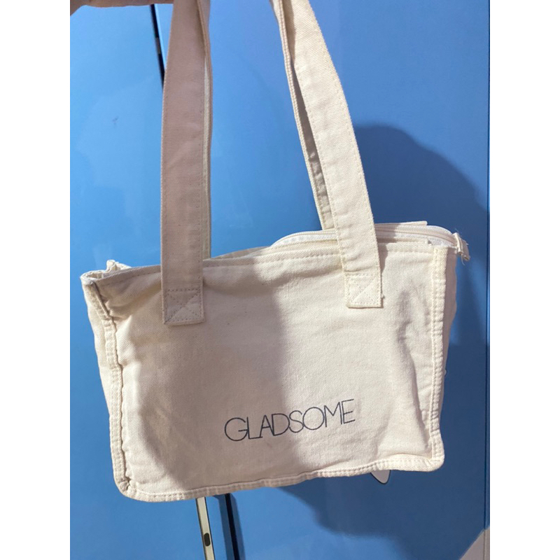Gladsome Totebag Canvas in Medium