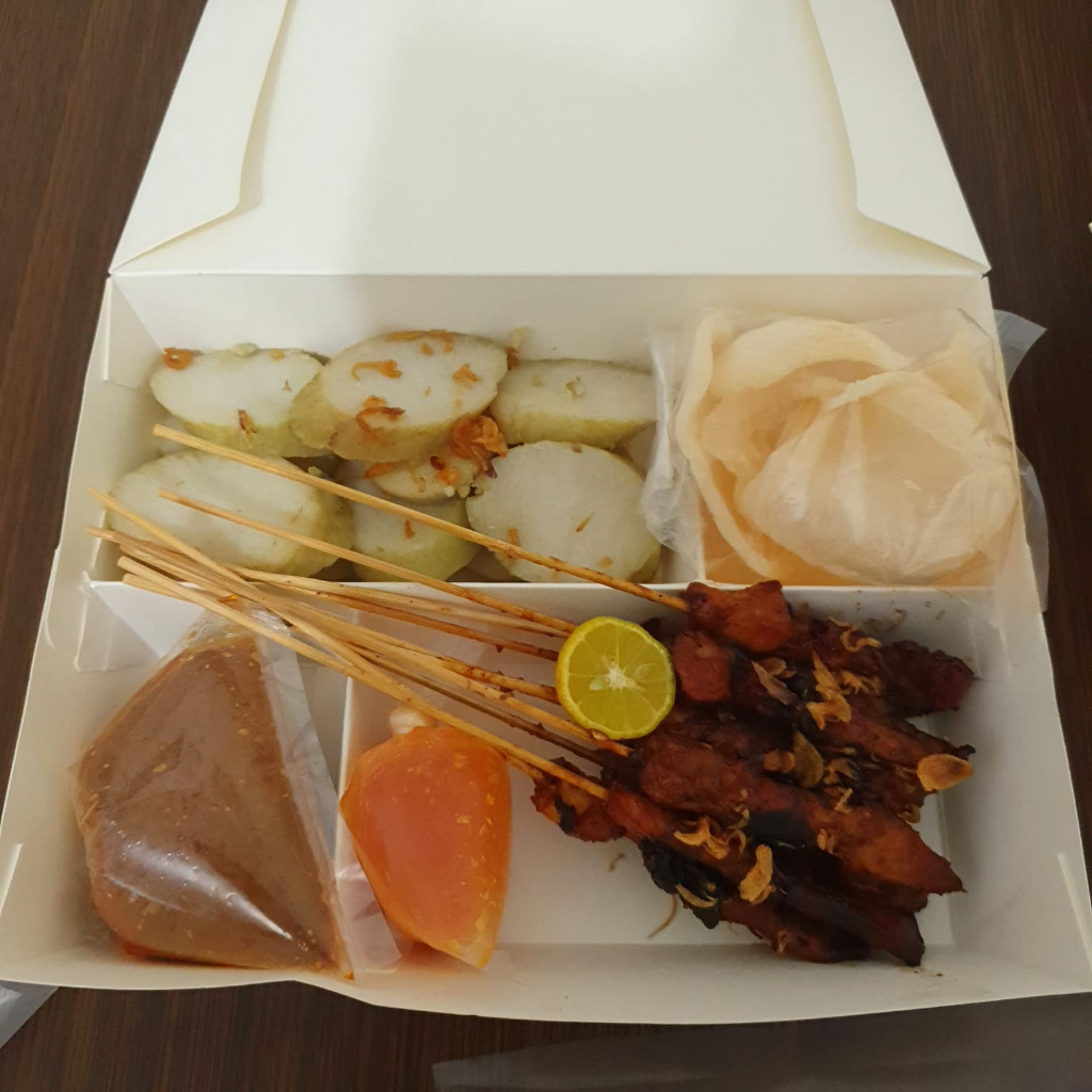 

Sate Ayam/Sate Ayam Full Daging