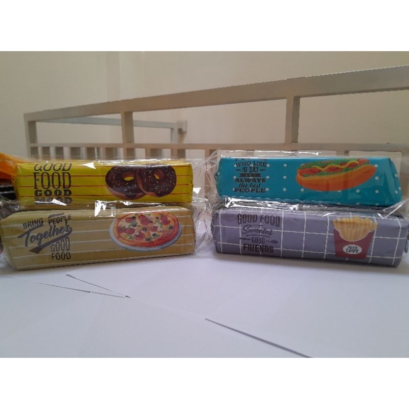 

Kotak Pensil/Tepak Pensil Motif Snack 1Pcs