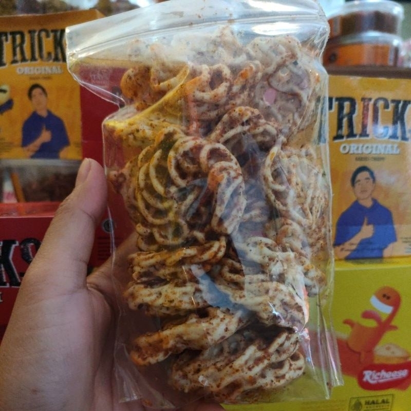 

KERUPUK SEBLAK PEDAS