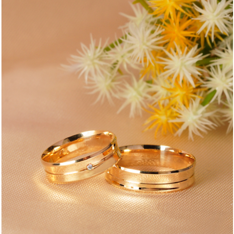 Cincin nikah emas couple