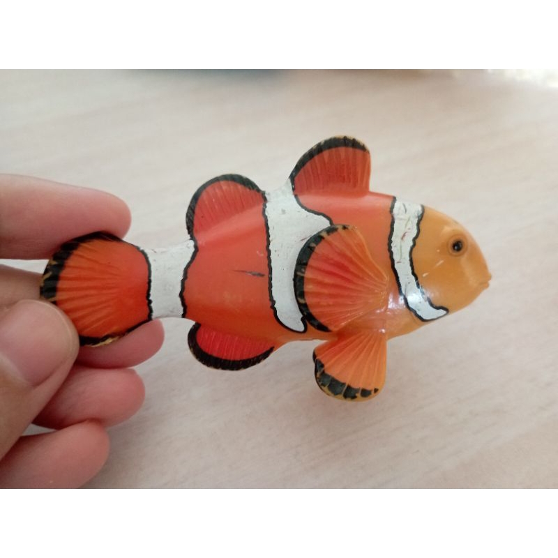 Mojo Animal figurine clown fish preloved