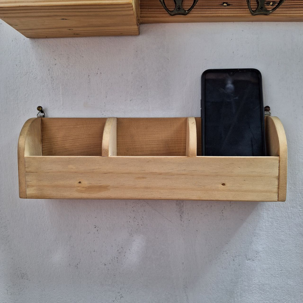 Rak Holder Kayu Handphone Lubang Kabel Charger Aesthetic Jati