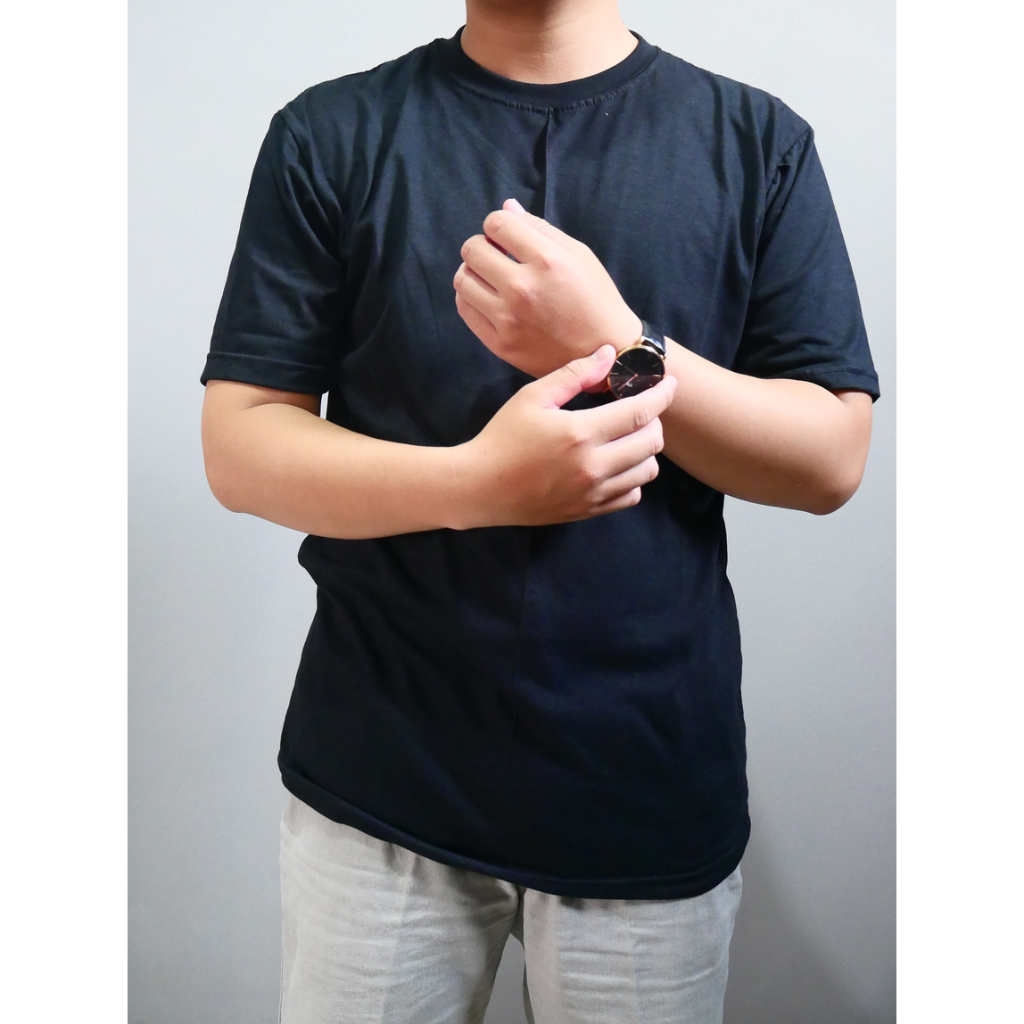 KAOS POLOS HITAM COTTON COMBED 30S