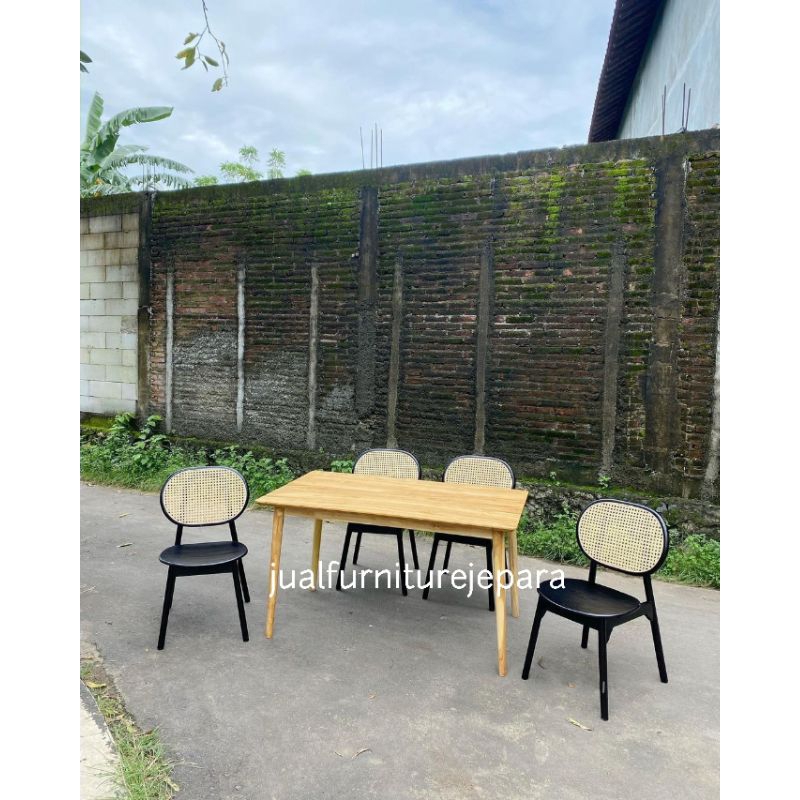 meja makan 4 kursi minimalis kayu jati kombinasi rotan, set meja makan jati 4 kursi rotan minimalis