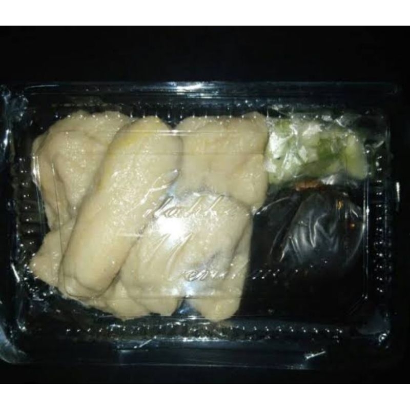 

PempekKapalSelamKecil