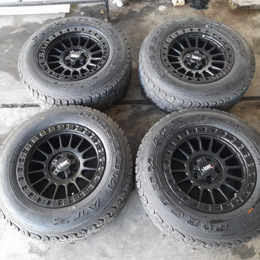 Velg Mobil Bekas Ring 16 Lubang 5 XTS 05 HSR R16X8 5X114,3 ET15 BAN 235 70 R16