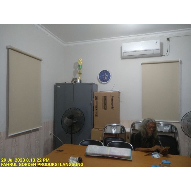 tirai gulung roller blind