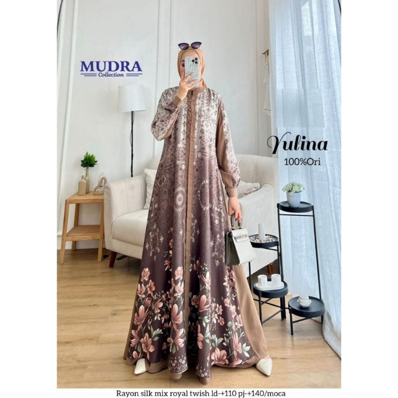 Yuliana Dress