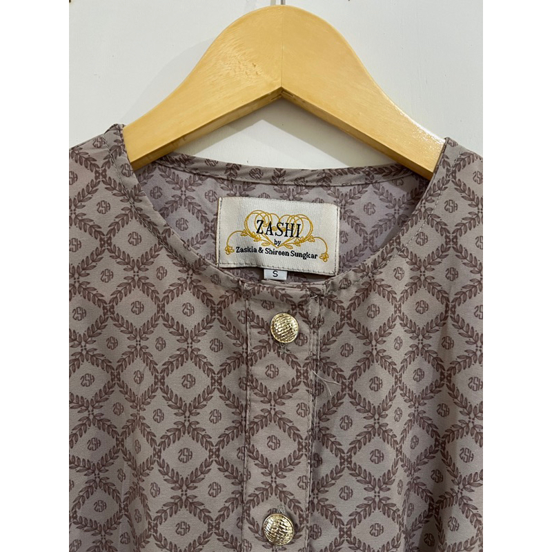 Preloved dress zashi