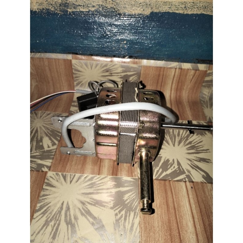 DINAMO KIPAS ANGIN MIYAKO DINDING