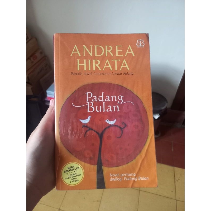 [PRELOVED] PADANG BULAN & CINTA DI DALAM GELAS - ANDREA HIRATA