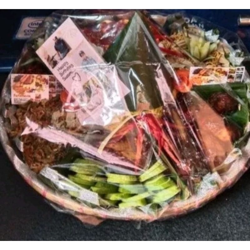 

TUMPENG RAKYAT ..10 orang s/d 30 orang