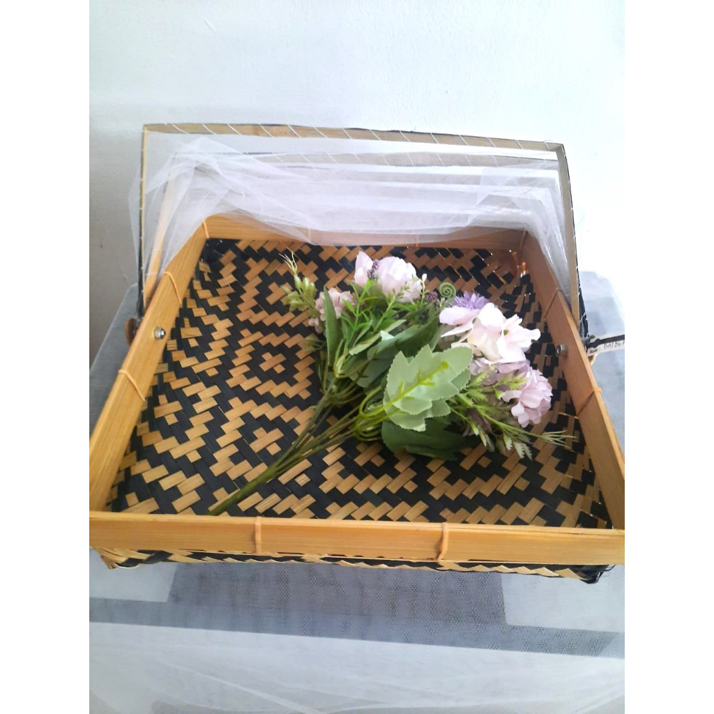 Keranjang Anyaman Makanan