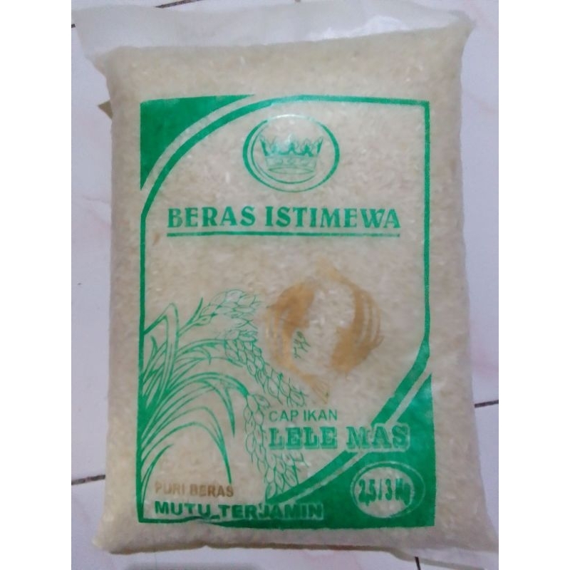 

beras merk raja lele 2,5kg